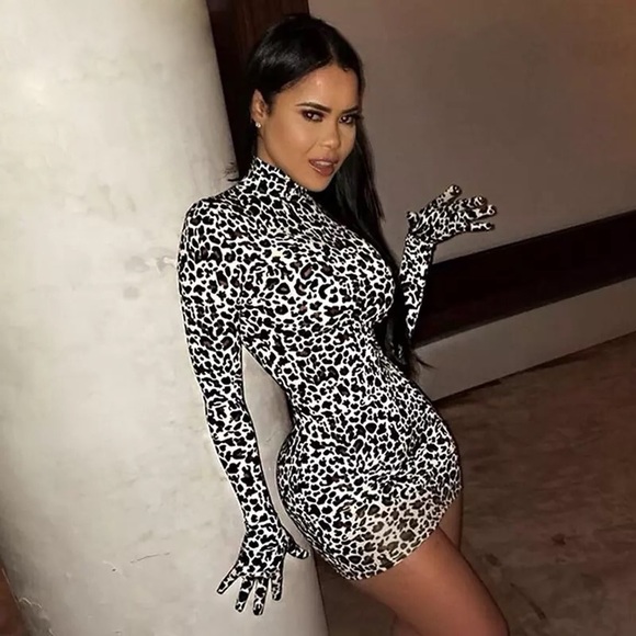 Dresses & Skirts - Women’s Medium Cheetah Glove Dress